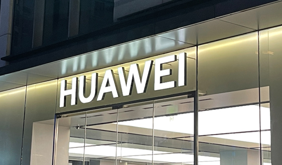 智譜聯手華為開源新模型登頂Hugging Face，國產芯片全流程訓練實現突破