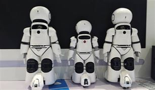 为开发者而生，向全栈开源而行：RoboParty 新一代机器人亮相 IROS