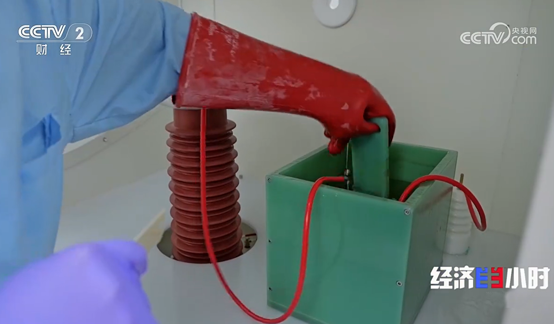 電壓擊穿試驗儀保養(yǎng)維護(hù)指南與技術(shù)要點解析