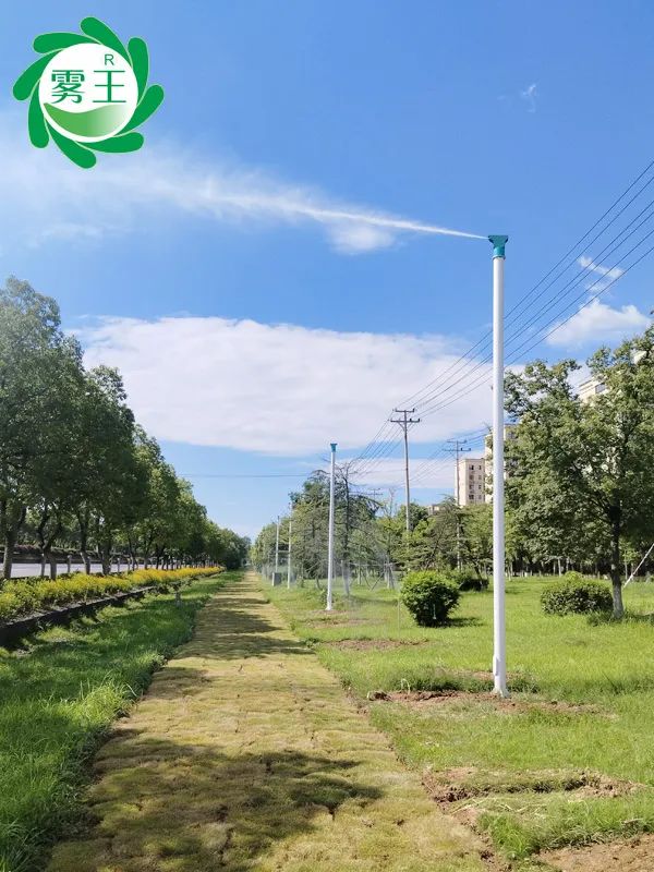 霧王旋轉(zhuǎn)霧樁發(fā)力國道降塵：360°噴霧沉降G235路段沿線粉塵