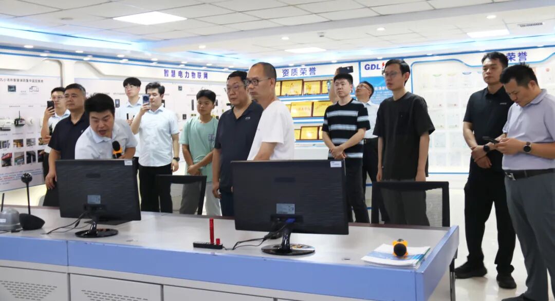 配电柜制造企业智能化转型升级研讨会在力安成功举办